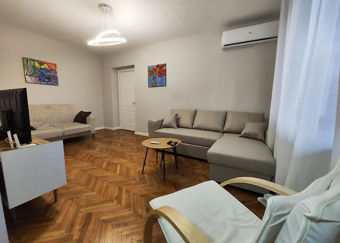 Illyrian Downtown Apartament